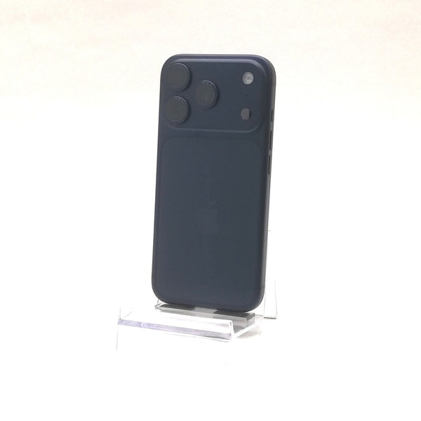 iPhone 17 Pro / 2025 / 512GB / ディープブルー / 国内版SIMフリー / ランク:A / MG8C4J/A / A3522 【中古品管理番号:42646】