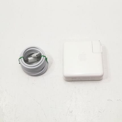 MacBook Pro M1 / 13インチ / 2020 / 16GB / 256GB / スペースグレイ / ランク:C / MYD82J/A / 【中古品管理番号:42673】