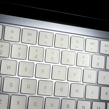 MacBook Neo A18 Pro / 13インチ / 2026 / 8GB / 512GB / インディゴ / ランク:A / MHFG4J/A / A3404 【中古品管理番号:42693】