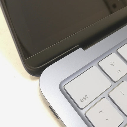 MacBook Neo A18 Pro / 13インチ / 2026 / 8GB / 512GB / インディゴ / ランク:A / MHFG4J/A / A3404 【中古品管理番号:42693】