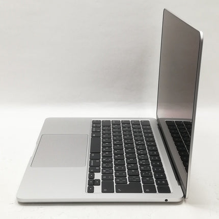 MacBook Air M2 / 13インチ / 2022 / 8GB / 256GB / シルバー / ランク:C / MLXY3J/A / A2681 【中古品管理番号:42752】
