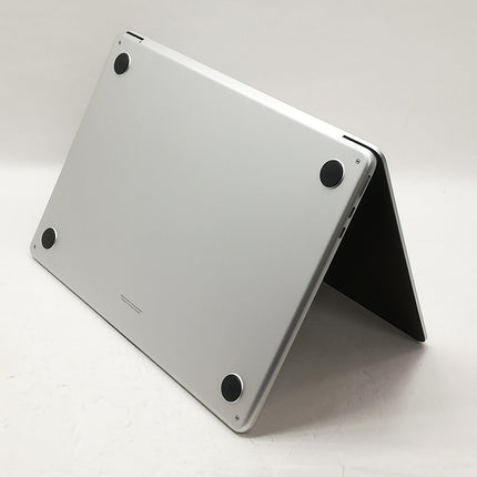 MacBook Air M2 / 13インチ / 2022 / 8GB / 256GB / シルバー / ランク:C / MLXY3J/A / A2681 【中古品管理番号:42752】