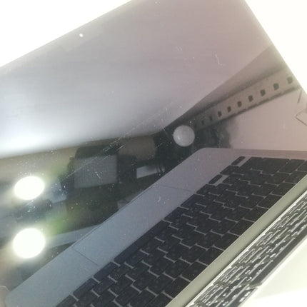 MacBook Air M2 / 13インチ / 2022 / 8GB / 256GB / シルバー / ランク:C / MLXY3J/A / A2681 【中古品管理番号:42752】