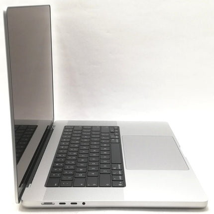 MacBook Pro M5 Pro / 16インチ / 2026 / 24GB / 1TB / シルバー / ランク:B / MGE44J/A / A3428 【中古品管理番号:42761】