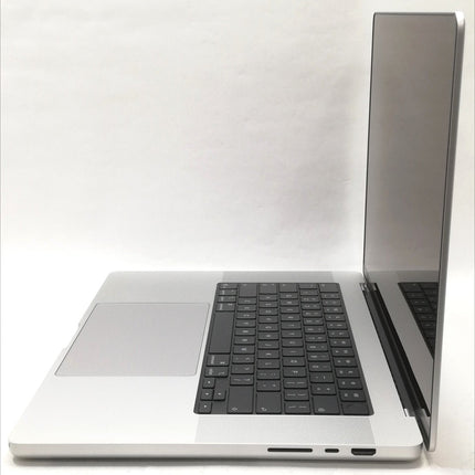 MacBook Pro M5 Pro / 16インチ / 2026 / 24GB / 1TB / シルバー / ランク:B / MGE44J/A / A3428 【中古品管理番号:42761】