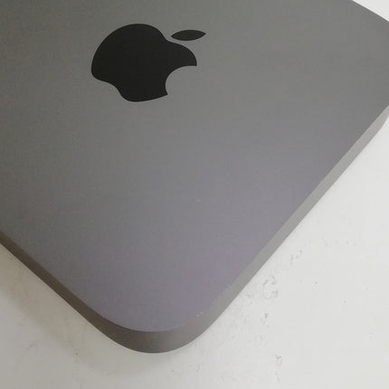 Mac mini / 2018 / 8GB / 256GB / スペースグレイ / ランク:B / MXNF2J/A / A1993 【中古品管理番号:42765】