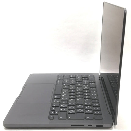MacBook Pro M5 / 14インチ / 2025 / 16GB / 512GB / スペースブラック / ランク:B / MDE04J/A / A3434 【中古品管理番号:42777】
