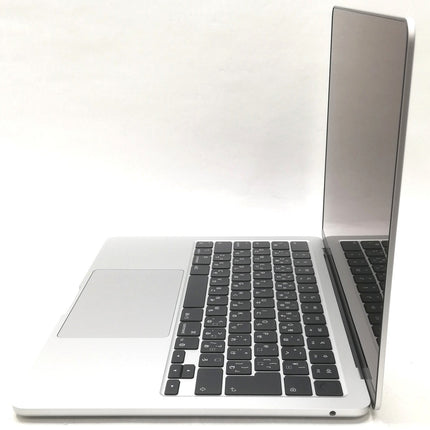 MacBook Air M5 / 13インチ / 2026 / 16GB / 1TB / シルバー / ランク:A / MDH84J/A / A3449 【中古品管理番号:42778】