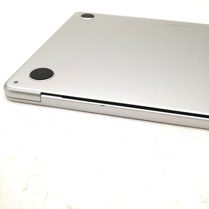 MacBook Air M3 / 13インチ / 2024 / 16GB / 256GB / シルバー / ランク:B / MC8H4J/A / A3113 【中古品管理番号:42800】