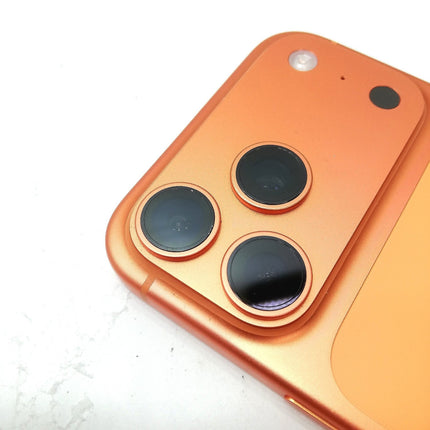 iPhone 17 Pro Max / 2025 / 512GB / コズミックオレンジ / 国内版SIMフリー / ランク:B / MFYD4J/A / A3525 【中古品管理番号:42801】