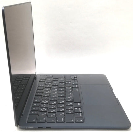 MacBook Air M2 / 13インチ / 2022 / 16GB / 512GB / ミッドナイト / ランク:B / MLY43J/A / A2681 【中古品管理番号:42808】