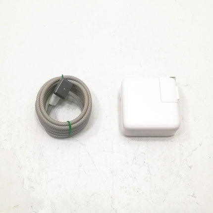 MacBook Air M2 / 13インチ / 2022 / 24GB / 256GB / スペースグレイ / ランク:B / MLXW3J/A / A2681 【中古品管理番号:42818】