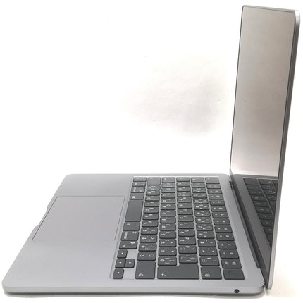 MacBook Air M2 / 13インチ / 2022 / 24GB / 256GB / スペースグレイ / ランク:B / MLXW3J/A / A2681 【中古品管理番号:42818】