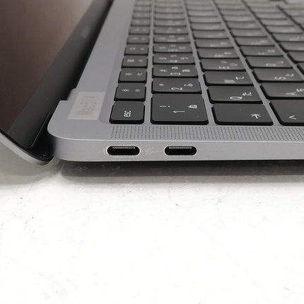 MacBook Air M1 / 13インチ / 2020 / 16GB / 256GB / スペースグレイ / ランク:C / MGN63J/A / A2337 【中古品管理番号:42823】