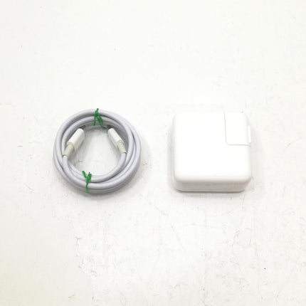 MacBook Air M1 / 13インチ / 2020 / 8GB / 256GB / スペースグレイ / ランク:B / MGN63J/A / A2337 【中古品管理番号:42824】