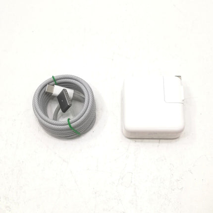 MacBook Air M2 / 13インチ / 2022 / 16GB / 256GB / スペースグレイ / ランク:C / MLXW3J/A / A2681 【中古品管理番号:42832】
