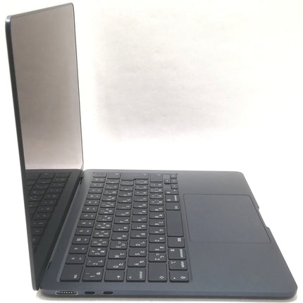 MacBook Air M2 / 13インチ / 2022 / 16GB / 512GB / ミッドナイト / ランク:C / MLY33J/A / A2681 【中古品管理番号:42833】