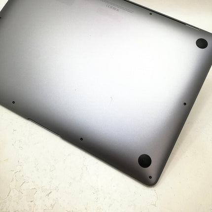 MacBook Air M1 / 13インチ / 2020 / 8GB / 256GB / スペースグレイ / ランク:C / MGN63J/A / A2337 【中古品管理番号:42835】