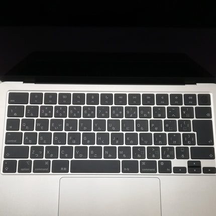MacBook Air M2 / 13インチ / 2022 / 8GB / 256GB / スターライト / ランク:B / MLY13J/A / A2681 【中古品管理番号:42846】