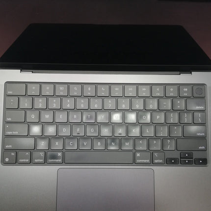 MacBook Pro M3 Pro / 14インチ / Nov 2023 / 36GB / 1TB / スペースブラック / ランク:C / MRX33J/A / A2992 【中古品管理番号:42877】