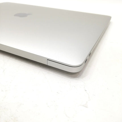 MacBook Air M1 / 13インチ / 2020 / 8GB / 256GB / シルバー / ランク:B / MGN93J/A / A2337 【中古品管理番号:42881】