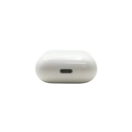 【中古品】 AirPods  第2世代 with Charging Case MV7N2J/A　（A2032/A2031/A1602） 【中古品管理番号:A1218】