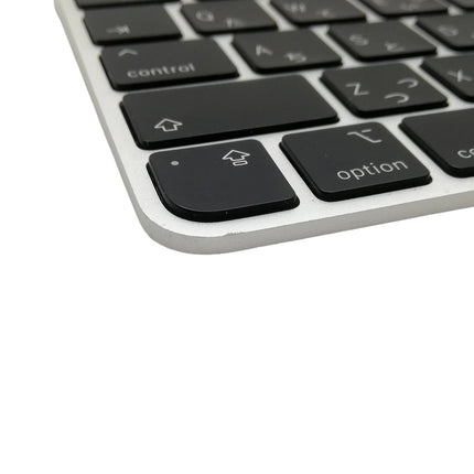 【中古品】 Appleシリコン搭載Macモデル用Touch ID搭載Magic Keyboard（テンキー付き）- 日本語（JIS）- ブラックキー MMMR3J/A 【中古品管理番号:A40884】