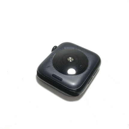 【中古品】 Apple Watch SE (第2世代) / 44mm / GPS+Cellularモデル / 国内版 SIMフリー / MNPY3J/A / A2724 /ミッドナイトアルミニウムケース / バンド無し 【中古品管理番号:A40885】