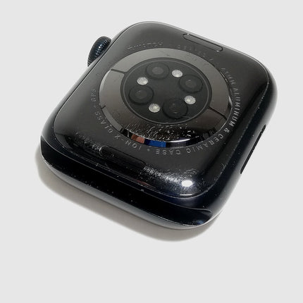 【中古品】 Apple Watch/ Seris7 / 41mm /GPSモデル / MKMX3J/A / A2473 / ミッドナイトアルミニウムケース / バンド無し 【中古品管理番号:A41652】