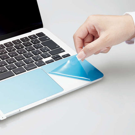 MacBookAir 13.6インチ M4/M3/M2モデル用プロテクターフィルム [PKT-MBA1322]