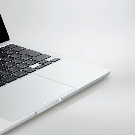 MacBookAir 13.6インチ M4/M3/M2モデル用プロテクターフィルム [PKT-MBA1322]