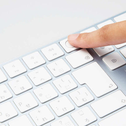 Apple Touch ID搭載Magic Keyboard テンキー付（JIS）用 抗菌仕様キーボード防塵カバー [PKB-MACK4]